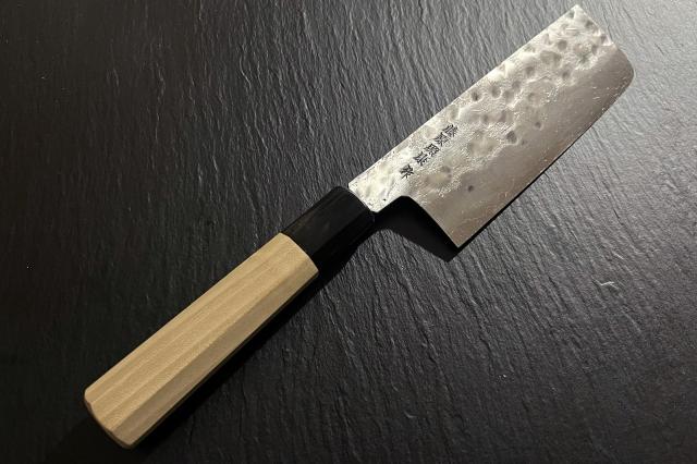 販売会 特別提供品 (11) 菜切包丁幻の名刀八角水牛柄
