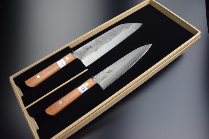 梨地手造り「三徳」セット 三徳包丁180mm+ペティナイフ135mm+キッチン鋏+専用ラッピング